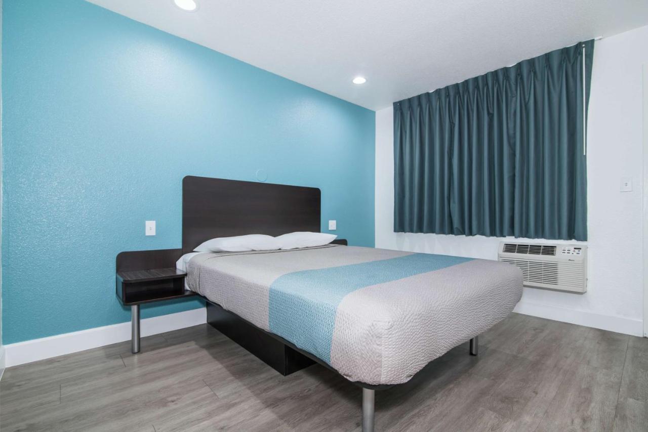 Motel 6-Moreno Valley, Ca - Perris Екстериор снимка